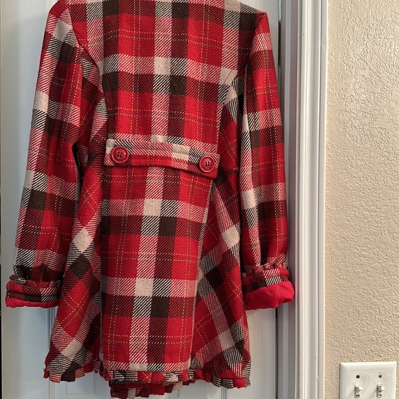 Women’s Red plaid wool pea coat - Picture 5 of 5